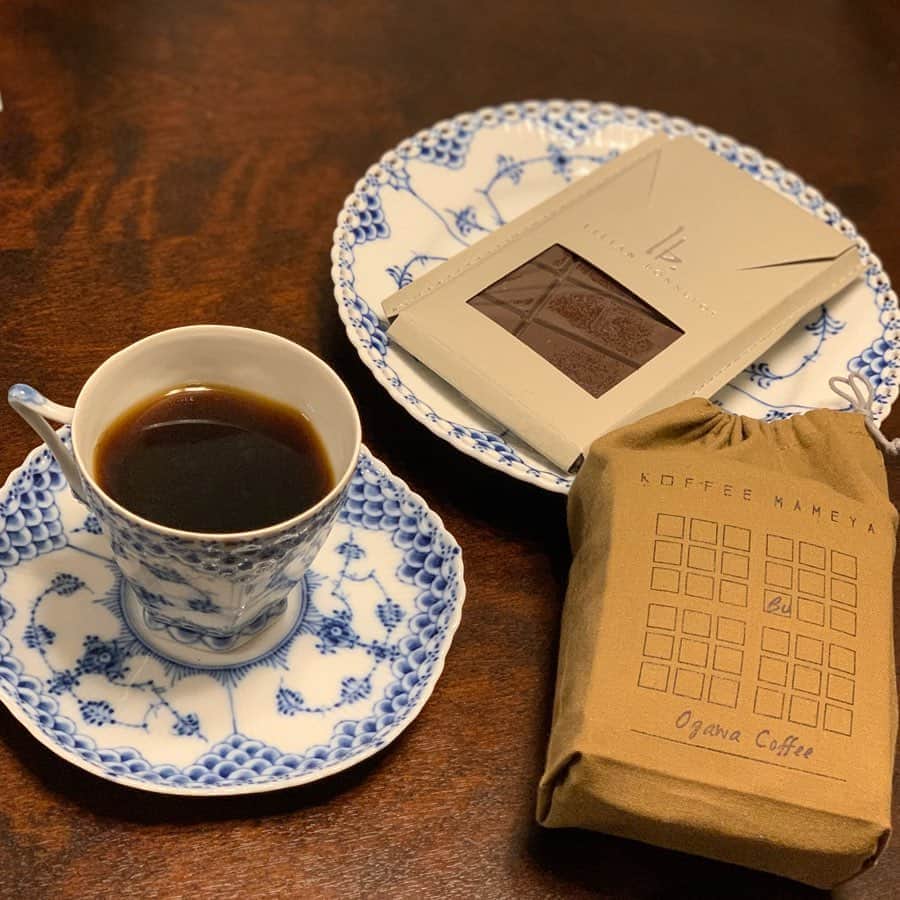 沢瀉美緒さんのインスタグラム写真 - (沢瀉美緒Instagram)「※ One of my favorite coffee beans shop in Tokyo “koffee mameya ” . テレワークの日々を前に コーヒーをいつもより多めに購入 . 皆さま、いつもありがとう💛 . . #koffeemameya #コーヒーマメヤ #コーヒー豆 #coffee #coffeebean #omotesando #表参道 #コーヒー好きな人と繋がりたい #codeblackcoffee #ogawacoffee #miorincocafe」3月9日 23時34分 - mio_omodaka