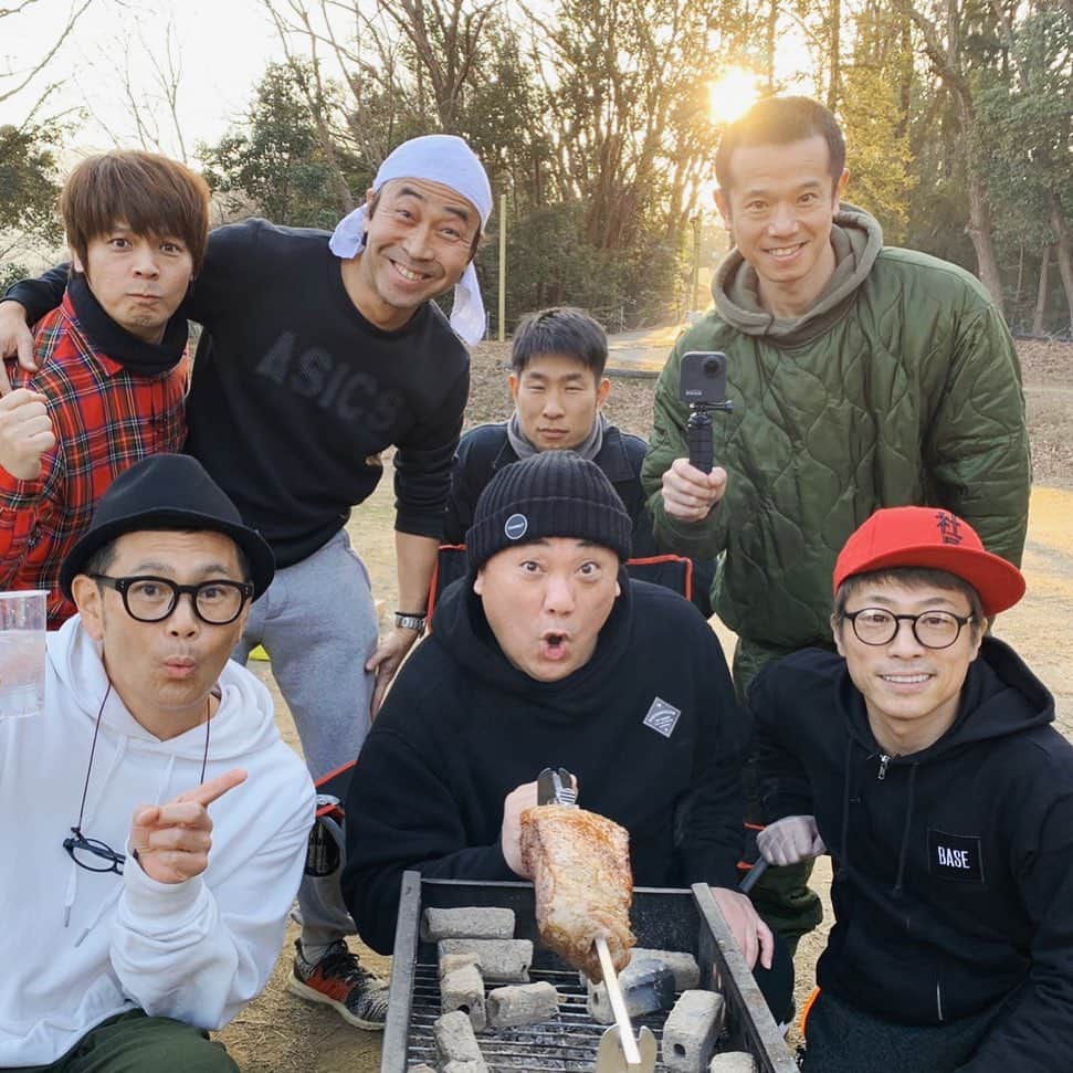 田村淳のインスタグラム：「YouTube ロンブーチャンネル 軍団山本集結 極楽とんぼ山本圭壱 バースデーキャンプ🔥  みんなYouTubeにて ロンブーチャンネル 検索して、登録よろしく♡  #軍団山本 #山本圭壱 #遠藤章造 #脇田寧人 #庄司智春 #森本英樹 #田村淳 #轟車輪」