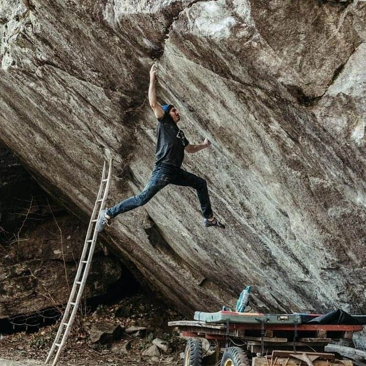 ダニエル・ウッズのインスタグラム：「Off the Wagon (8C+) ✔ ______________________ . Back in the day, @chris_sharma and @dave_graham_ discover the "Wagon Proj." Chris gets very close to sending.  ___________________________________ . 2012: @nalle_hukkataival makes the first ascent of "Off the Wagon" calling it 8C. Since the FA, the bloc has seen numerous ascents. 8B+ is consensus.  ___________________________________ . Nov. 2018: Next generation prodigy @shawnraboutou establishes the sit start. This adds an (8A) intro move along with a couple setup moves into the start of "Off the Wagon". Swizzy's first 8C+ is born.  ___________________________________ . 2k20: @jwebxl makes first repeat of the sit, and now I followed suit shortly after. One of the more exhilerating experiences I have had in bouldering. The power, precision, and accuracy needed to send is difficult to have align in unison. Each session I put 50/50 odds on myself if it would go down or not. This soon turned into a mental battle. I was pretty limit on the send, but somehow managed to maintain zone state and top it out. Top 3 power blocs in the world for me. Nice work shawn for establishing the blocs full line!  Photos @marymeck」