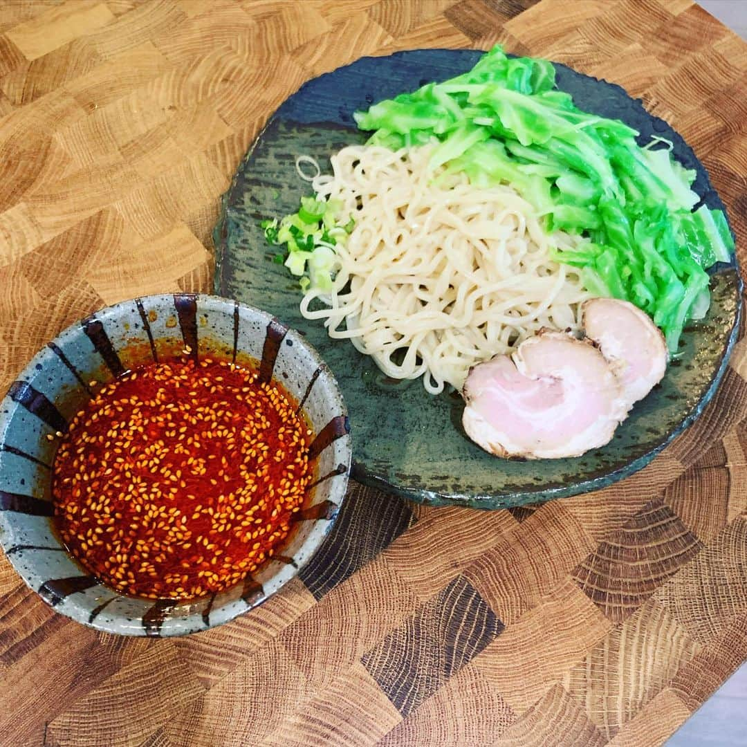 中邑真輔さんのインスタグラム写真 - (中邑真輔Instagram)「お昼ごはんに時間かけ過ぎ。  #製麺　#広島つけ麺　#広島冷麺　#食べたいものは自分で作るしかない」3月10日 2時20分 - shinsukenakamura