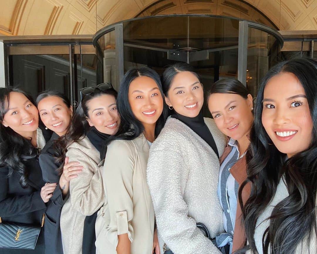 MayaTのインスタグラム：「It was a perfect way to spend my Sunday with my beautiful ladies❤️ So refreshing to be outside and have a girls talk since I’ve been staying home most of the times with my baby👶🏻 Thank you all for always caring and being there for me. Love you!! xx #internationalwomensday」