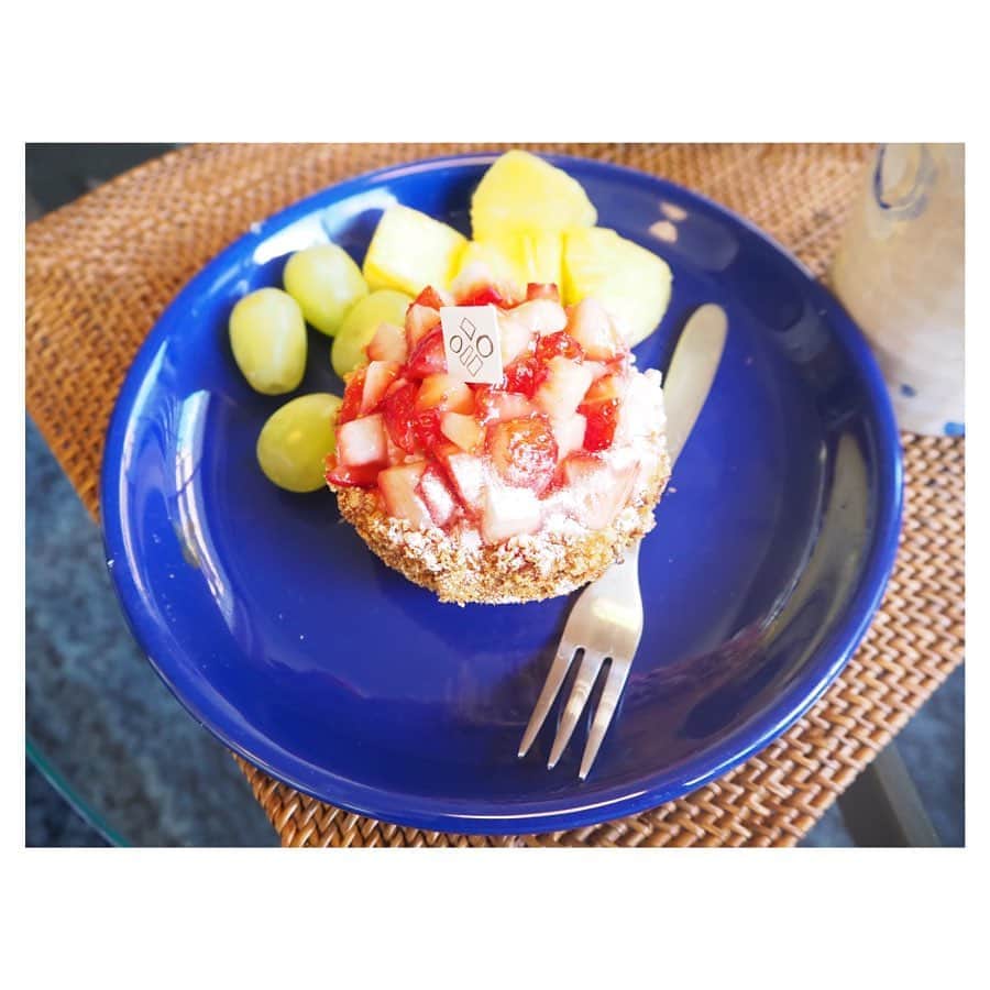 のインスタグラム：「うっちーさんに教えてもらったタルト専門店🍰 オシャ！！！！ まあるくてかわいい。 ・ #タルトレットココ #静岡  #SBSテレビ #soleいいね #SBSラジオ #静岡放送 #鉄崎幹人のWASABI #WASABI #アナウンサー #大槻有沙 #follow #followme」