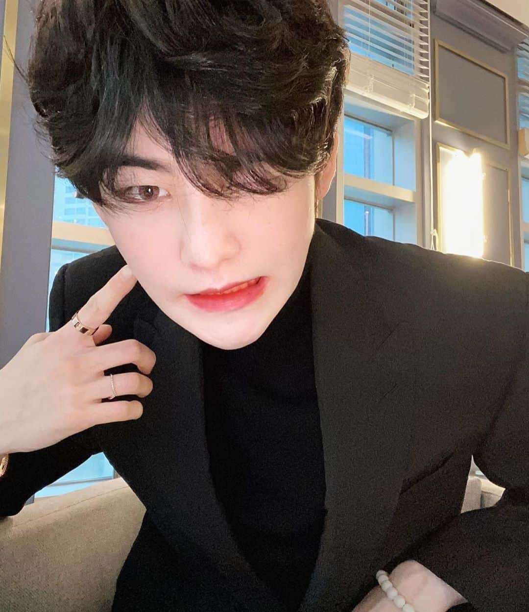 ファルさんのインスタグラム写真 - (ファルInstagram)「HAPPY BDAY 🏹💗 @hyun.jxx0_p」3月10日 8時56分 - heohyunjoonhwall