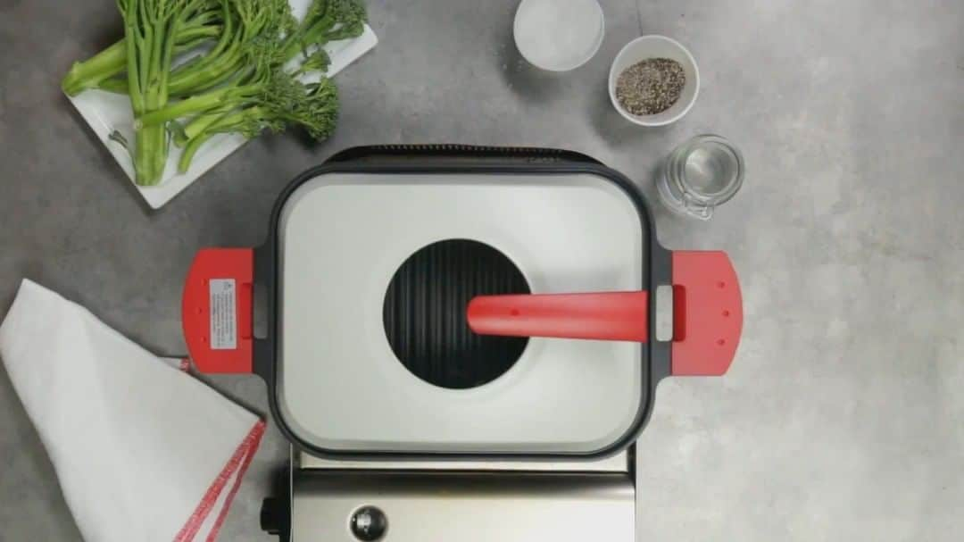 UchiCookのインスタグラム：「UCHICOOK's Portable Steam + Grill can steam and grill food at the same time while preventing essential nutrients from being stripped during the cooking process.  Shorten your cooking time by 1/3 without using butter, or oil!  For more unique items, visit our website! 🛒 www.uchicook.com」