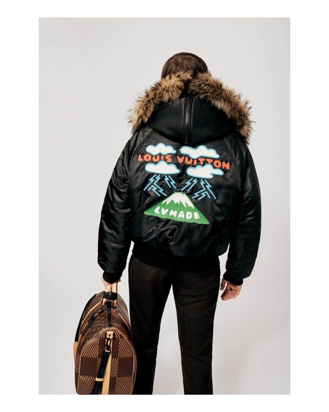 のインスタグラム：「𝗟𝗩 𝗠𝗔𝗗𝗘 ☁️🗻☁️」