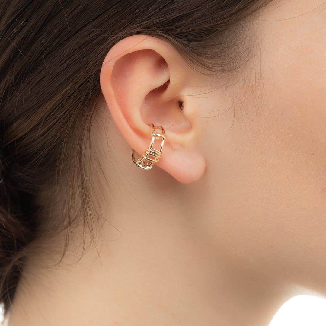 Hirotaka Jewelryさんのインスタグラム写真 - (Hirotaka JewelryInstagram)「Contortionist Ear Cuff #hirotakajewelry」3月10日 10時10分 - hirotakajewelry