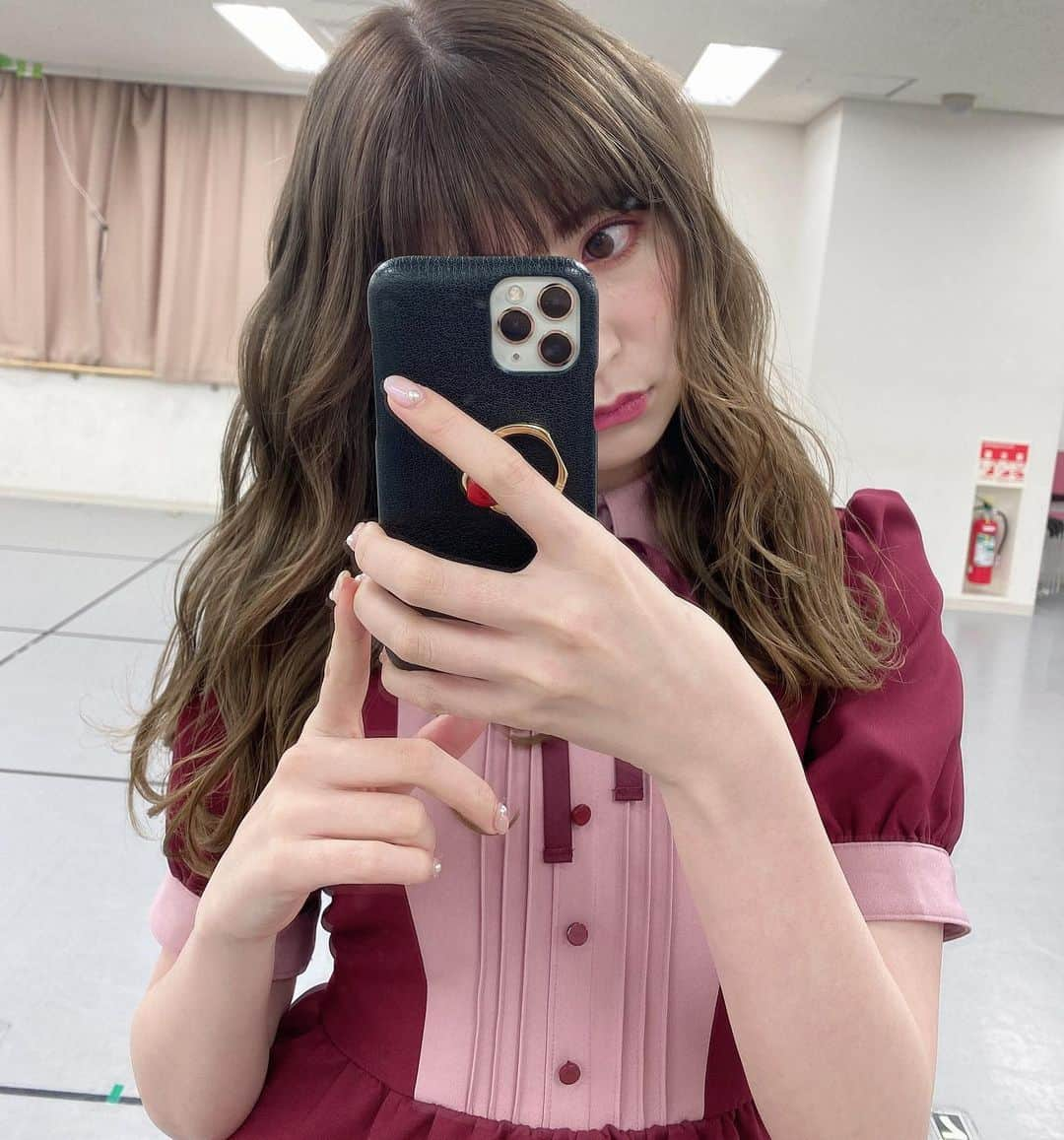 吉田朱里さんのインスタグラム写真 - (吉田朱里Instagram)「#EATME のワンピかっわいい🥺❤️ . 今日はこういう人になりたいって 毎日テーマ決めて生きてると楽しい。」3月10日 10時47分 - _yoshida_akari