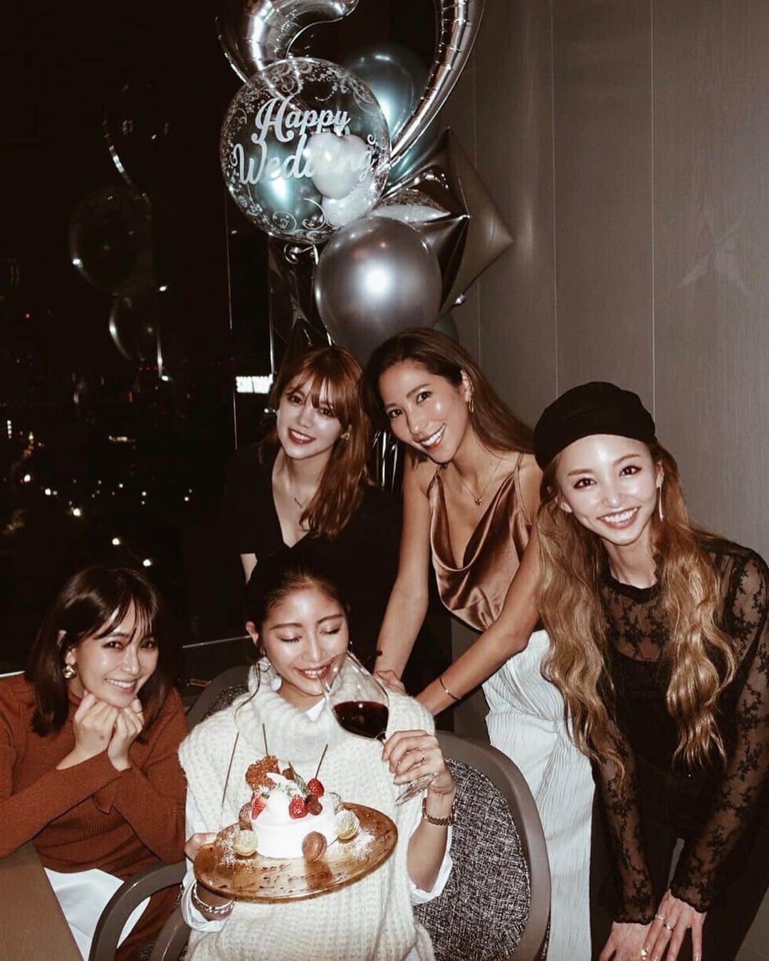 佐藤あずみのグルメインスタ