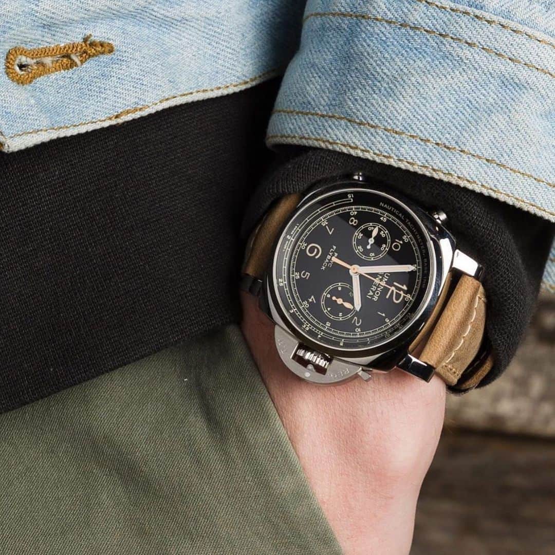パネライのインスタグラム：「A beautiful shot of the #Panerai #PAM653 PCYC Chrono Flyback. What do you think? Pic by @watchbox #paneraicentral」