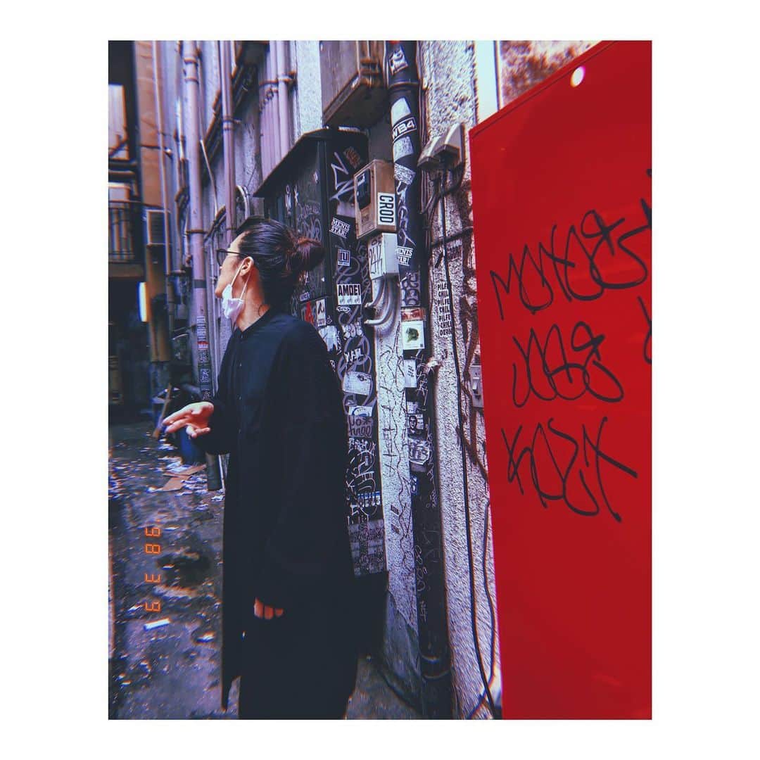 中川裕太のインスタグラム：「東京都渋谷区 ............... #bassethound  #surf  #actor  #演员  #日本  #中国  #电影  #映画」