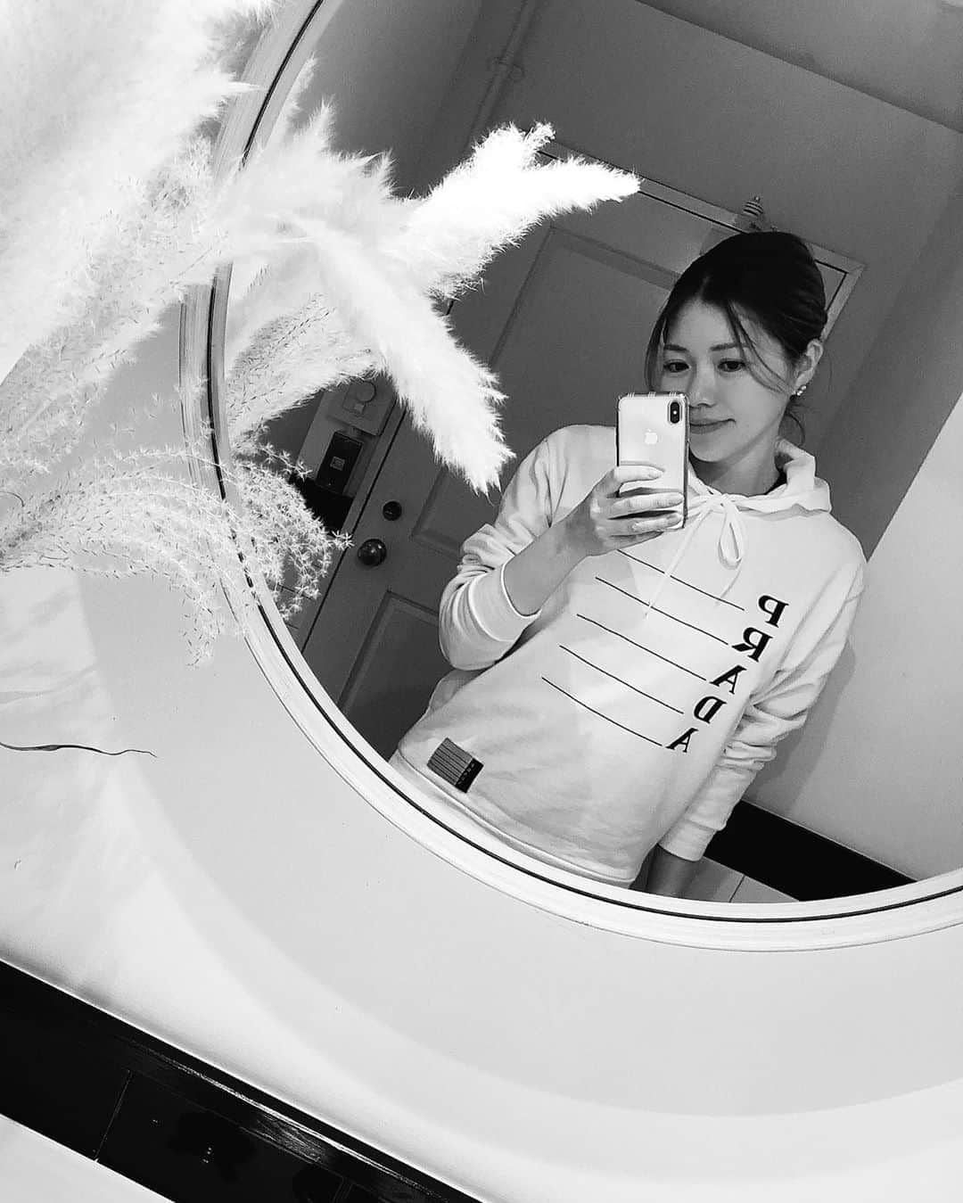 山脇道子のインスタグラム：「@prada 📝💭 #PradaAcronyms」