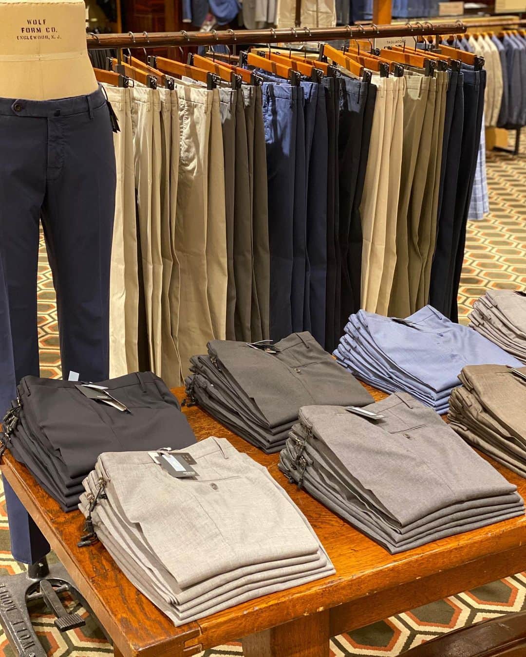 BARNEYS NEW YORKのグルメインスタ