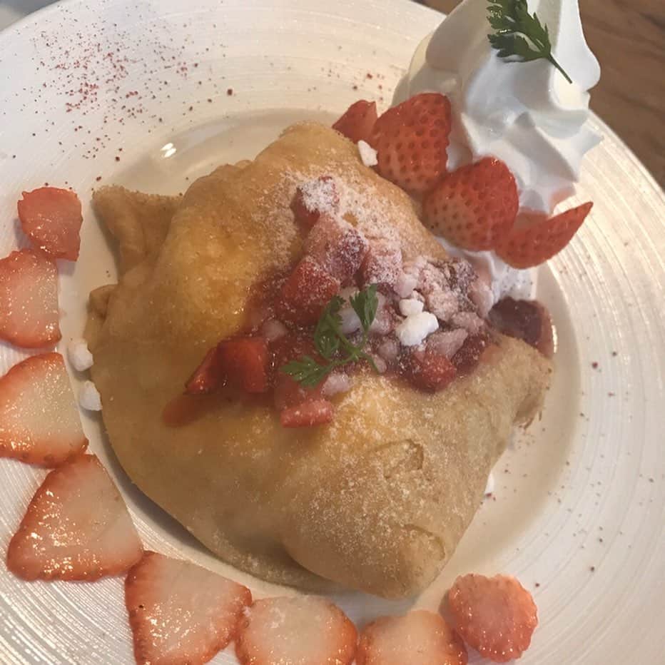 のインスタグラム：「. 過去に食べた #パンケーキ 🥞 いちご🍓とバナナ🍌率が高めです🍽💭 たまには #食スタグラム ♡」