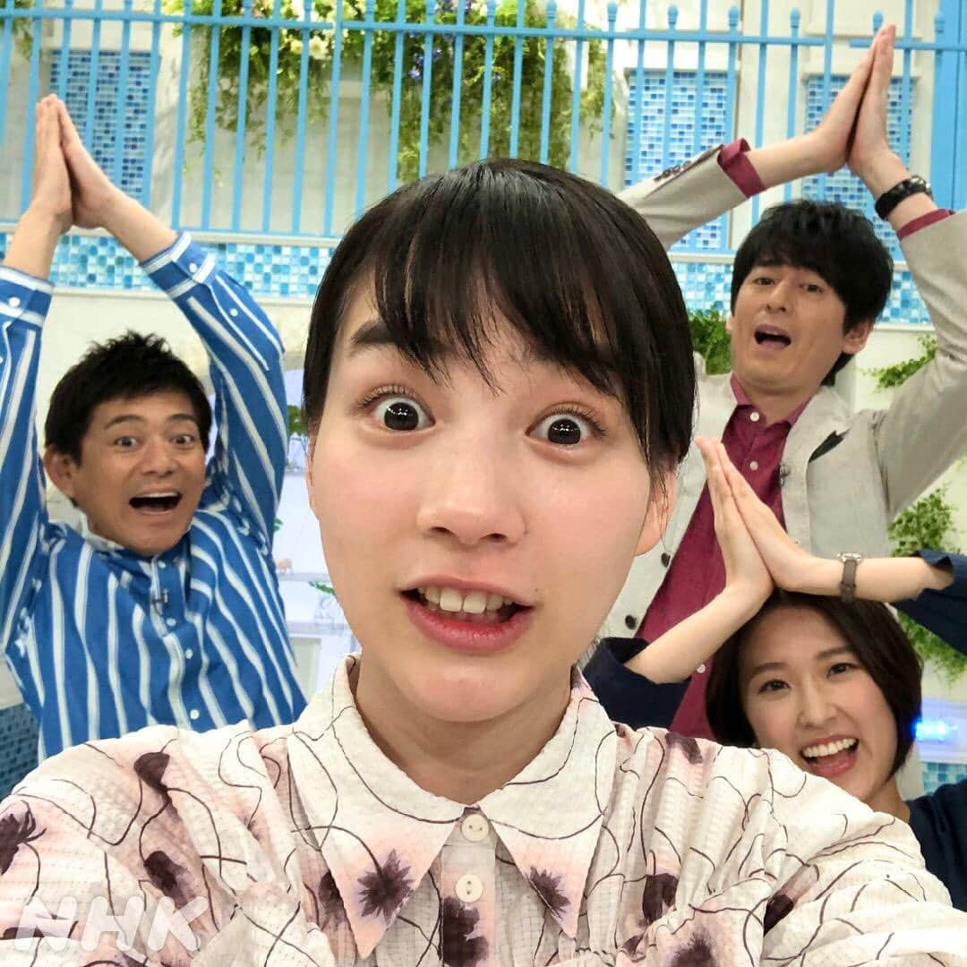 あさイチさんのインスタグラム写真 - (あさイチInstagram)「じぇ👀じぇ👀じぇ👀﻿ のんさんがあさイチに登場👼 26歳になっても変わらない、ほわほわの雰囲気とうるうるの瞳✨﻿ 大吉さん曰く「向こうが透けて見えるほどの透明感」。 まさに‼️ ﻿ #のん さん #自撮り #🤳﻿ #ハレトケキッチン #春の食材 #たけのこ﻿ #ということで #たけのこポーズ﻿ #2枚目 #視聴者のみなさんからのFAXメール﻿ #可愛いイラスト #ありがとうございました﻿ #博多華丸大吉 さん﻿ #近江友里恵 アナ﻿ #nhk #あさイチ #8時15分から」3月10日 13時09分 - nhk_asaichi