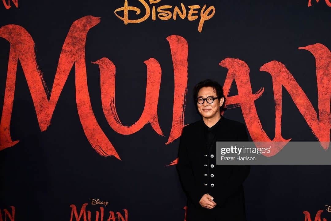 ジェット・リーさんのインスタグラム写真 - (ジェット・リーInstagram)「I had a wonderful time at the #mulan premiere yesterday! I’m so proud of this movie and grateful for everyone who has put in so much work into it. I hope everyone can stay strong during this difficult and I’m wishing everyone the best.」3月11日 2時45分 - jetli