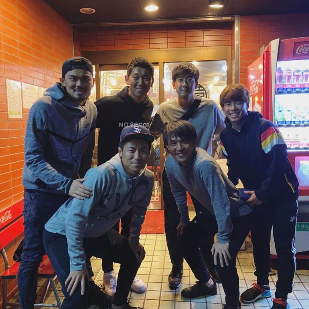 井上裕大のインスタグラム：「まさかこんな早く第二回もん会が開催されるなんて。笑 水さんありがとうございます。 ご馳走様です^_^ #もん会 #水本裕貴  #森村昂太 #井上裕大 #奥山政幸  #福井光輝 #吉尾海夏  #帰りの車が一番真面目な話 #まだまだこれから」