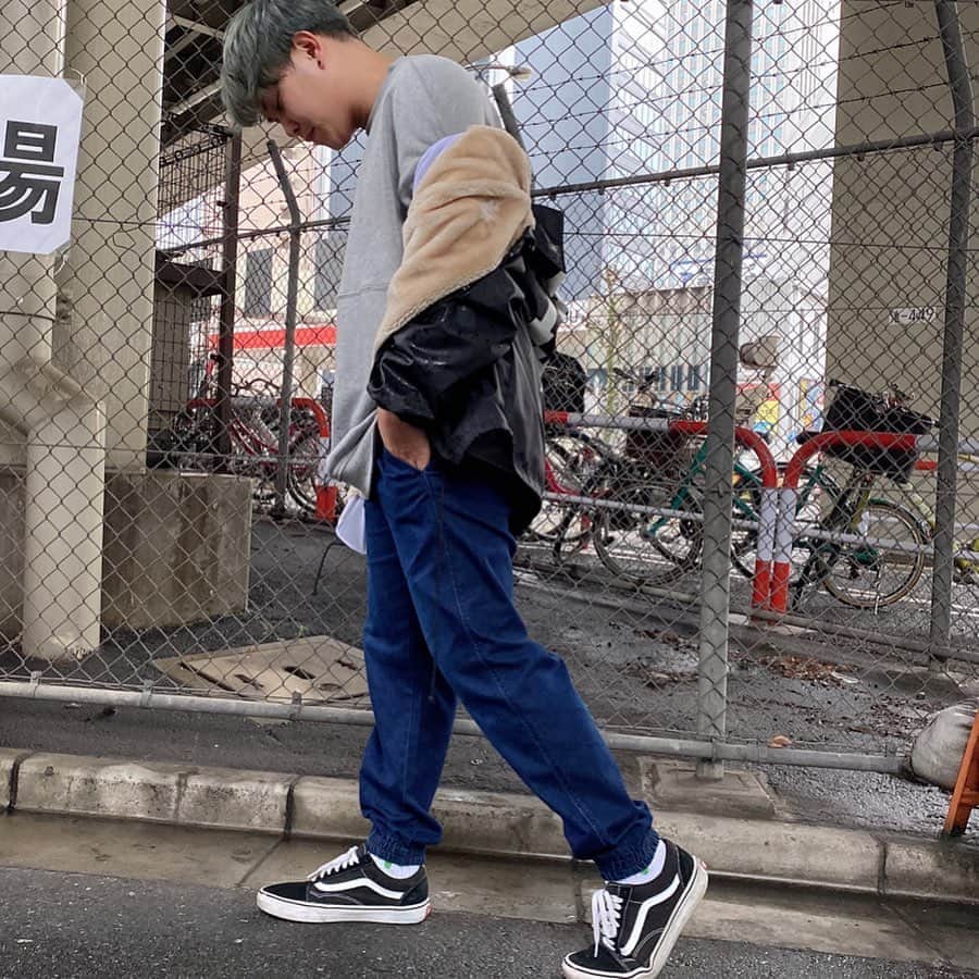 ワタルのインスタグラム：「レオパードのパンツとKANGOLのグレートップス、コーデしやすい☺️ 今年はゆりとたくさんお洒落する👨‍👧 @8eight_shop8 #8エイト #メンズ8 #8eight #pr」