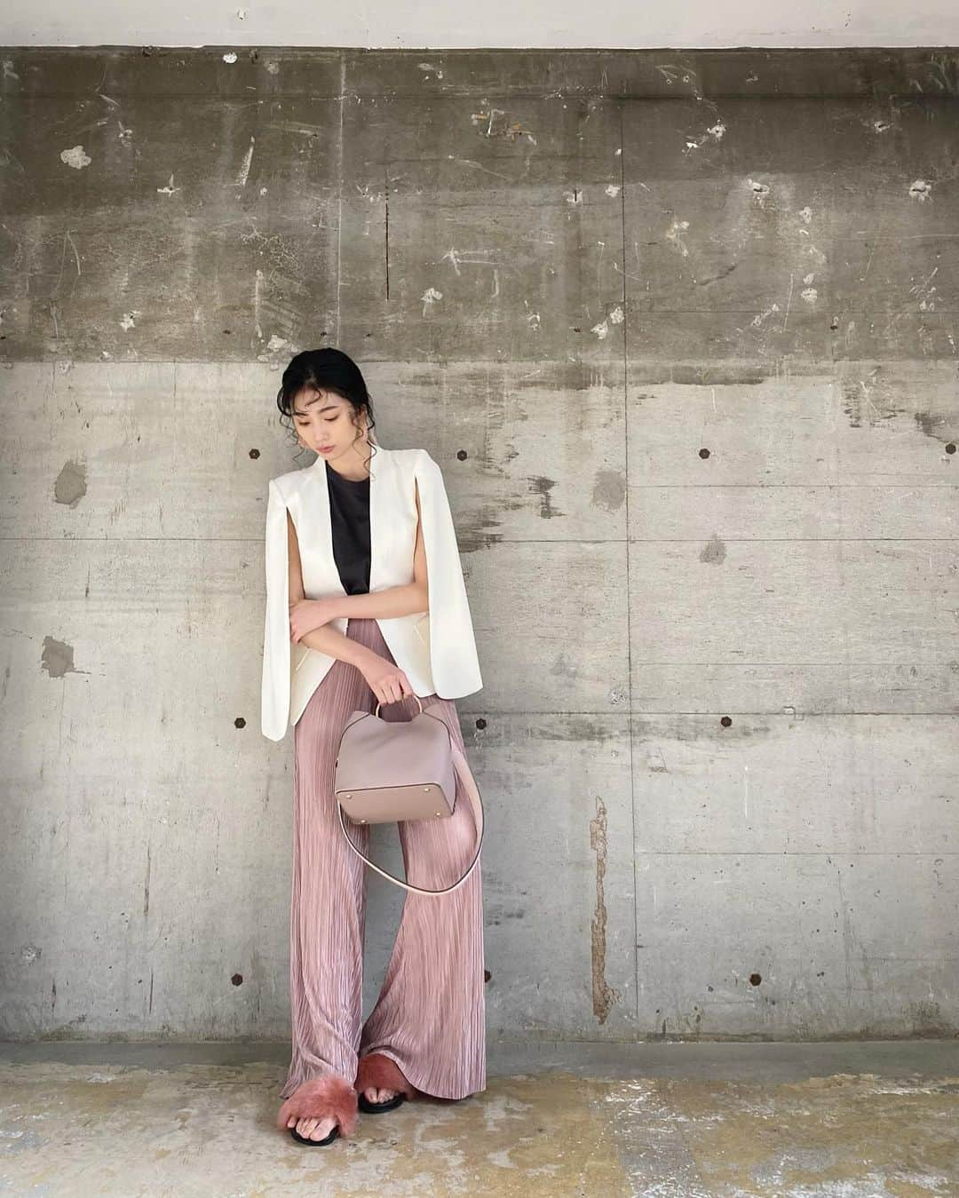 西村円花さんのインスタグラム写真 - (西村円花Instagram)「🌸🌸🌸 ・ ・ ・ @nagolic @nano_bag_official  ヘアもメイクも衣装もすべてが 可愛かったな〜💭 ・ ・ ・ #nagolic #shooting #model」3月10日 18時15分 - madoka_1112_