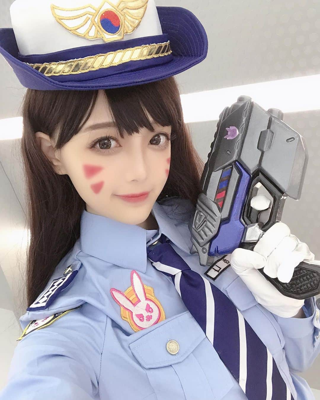 Chikako千佳子さんのインスタグラム写真 - (Chikako千佳子Instagram)「Catch you！👮🏻‍♀️🚨🚔 phx @oozawaryuka  #dvacosplay #dva #overwatch #overwatchcosplay #officerdva #officerdvacosplay #blizzard」3月10日 18時33分 - cindychikako