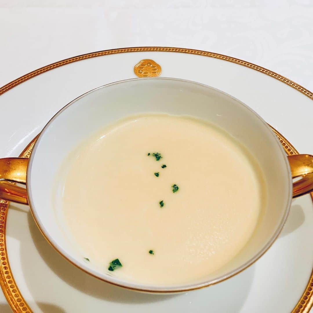 王理惠のグルメインスタ