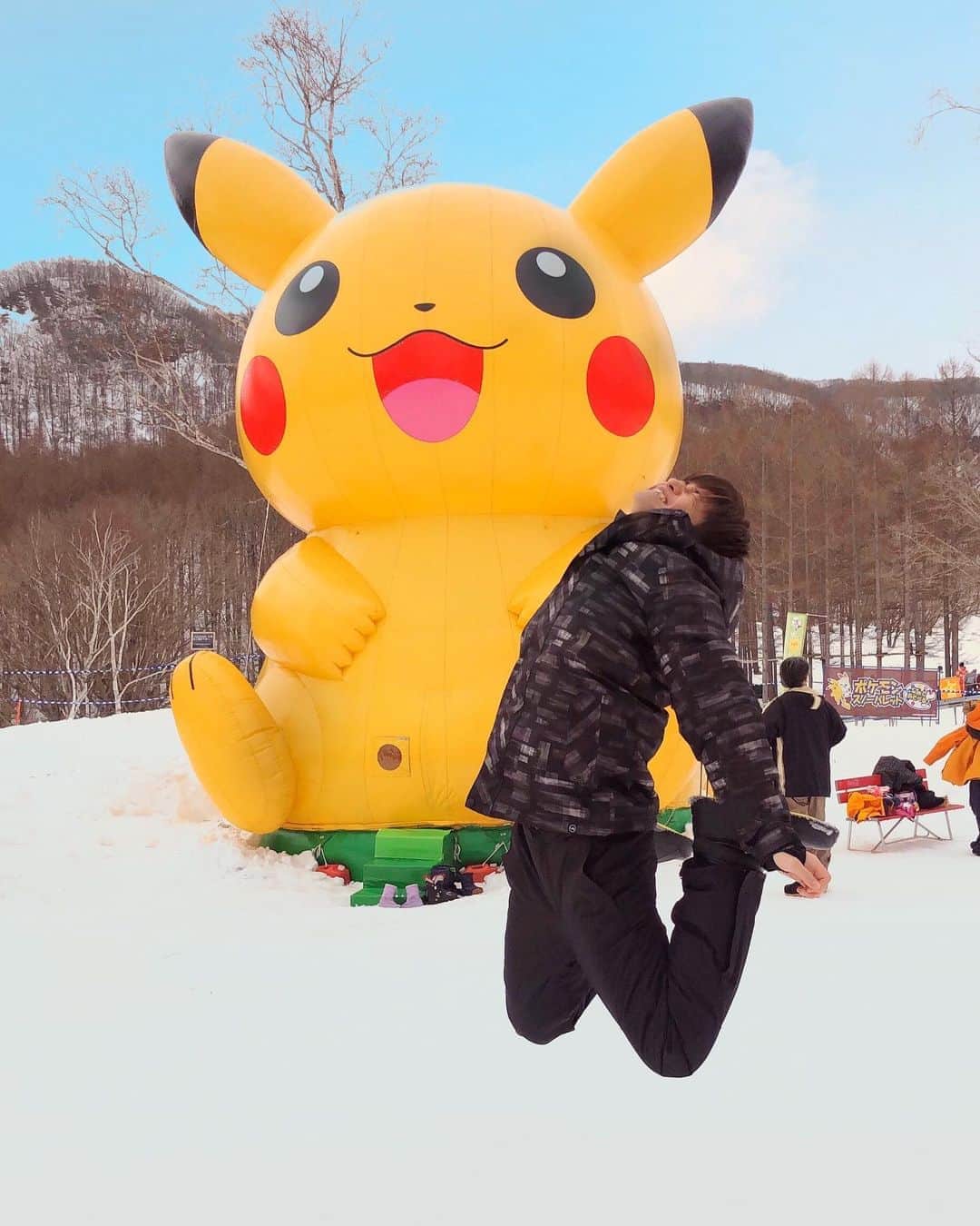 井深克彦さんのインスタグラム写真 - (井深克彦Instagram)「.﻿ ❄️🏔☁️﻿ ﻿ ピカチュウ⚡️🔴﻿ ﻿ #群馬県 #みなかみ #ピカチュウ #pokemon #pikachu」3月10日 19時58分 - ibuka_katsuhiko