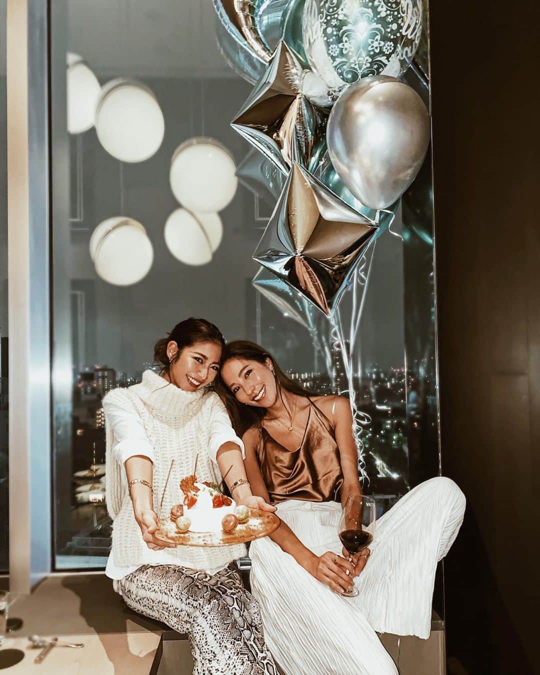 佐藤あずみのグルメインスタ