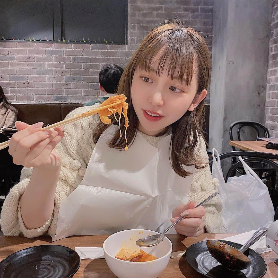 木村ミサのインスタグラム：「たべることがすきすぎて まいにち何食べようかしか かんがえてないんだけど このままでいいのかしら、、、 🥗🍜🍲🍝🍛 #という悩み」