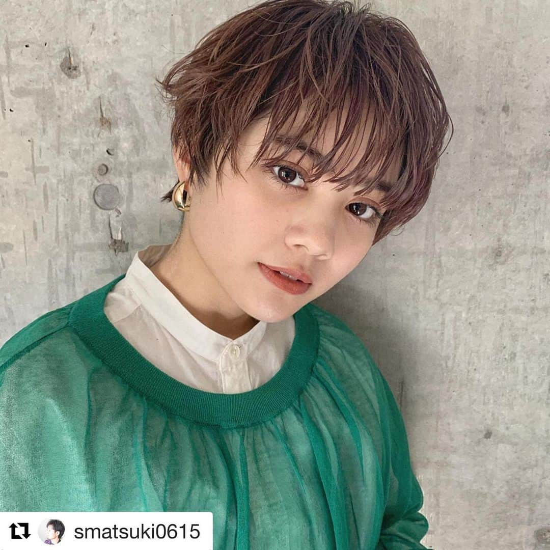 THROW 【スロウ】さんのインスタグラム写真 - (THROW 【スロウ】Instagram)「#Repost @smatsuki0615 with @get_repost ・・・ ショートで春ヘアーに！  本日はステラまえ店出勤です！  水曜は浦和出勤となりますので よろしくお願いします！  埼玉県さいたま市浦和区高砂3-10-1 048-837-7887  ホットペッパー  https://beauty.hotpepper.jp/slnH000077008/?vos=evhpbsg0004&pog=mt(b)ti(aud-214687066332:dsa-290795551147)dv(m)cr(396118475004)fi(3889756552)gi(26967718572)ci(470318172)lc(1028825)ps(1t1)nw(g)&gclid=EAIaIQobChMIrvmr_bD85QIVjDgrCh3ZoQGdEAAYASAAEgIuSPD_BwE&gclsrc=aw.ds  Line@  @byp1220v  #hair  #hairstyle  #haircut  #アッシュグレー  #スロウカラー #ボブ #くせ毛を活かす  #大人ボブ  #さいたま市美容室  #大宮美容室  #大宮beach  #大宮  #宮原 #浦和 #ステラタウン #加茂宮 #日進 #さいたま市 #ショートボブ #ショートヘア  #スタッフ募集 #oomiya #urawa」3月10日 21時56分 - throwcolor