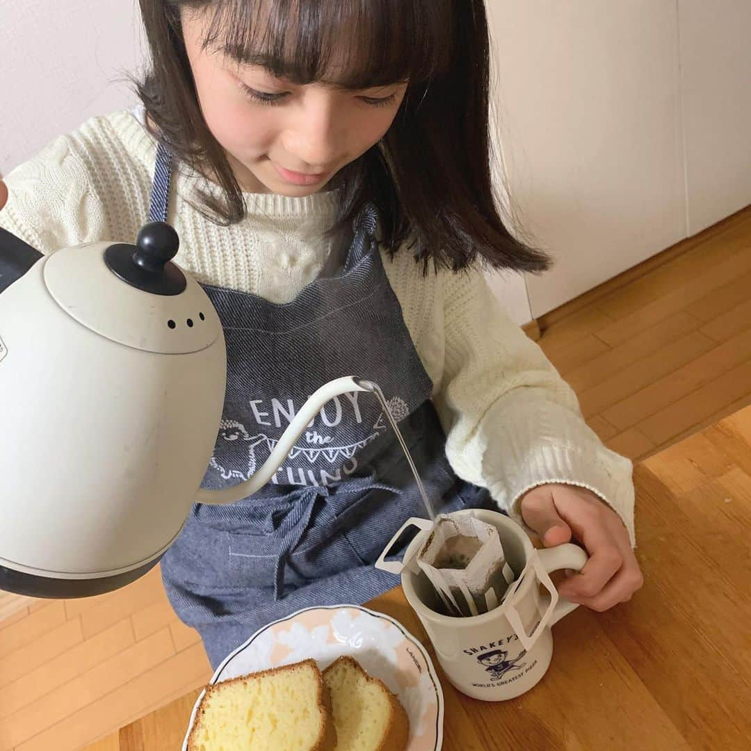 牧野羽咲さんのインスタグラム写真 - (牧野羽咲Instagram)「パウンドケーキを焼きました！ #パウンドケーキ #お菓子作り  #ウサバ #大忙し #牧野羽咲」3月10日 21時54分 - makino_usa_001