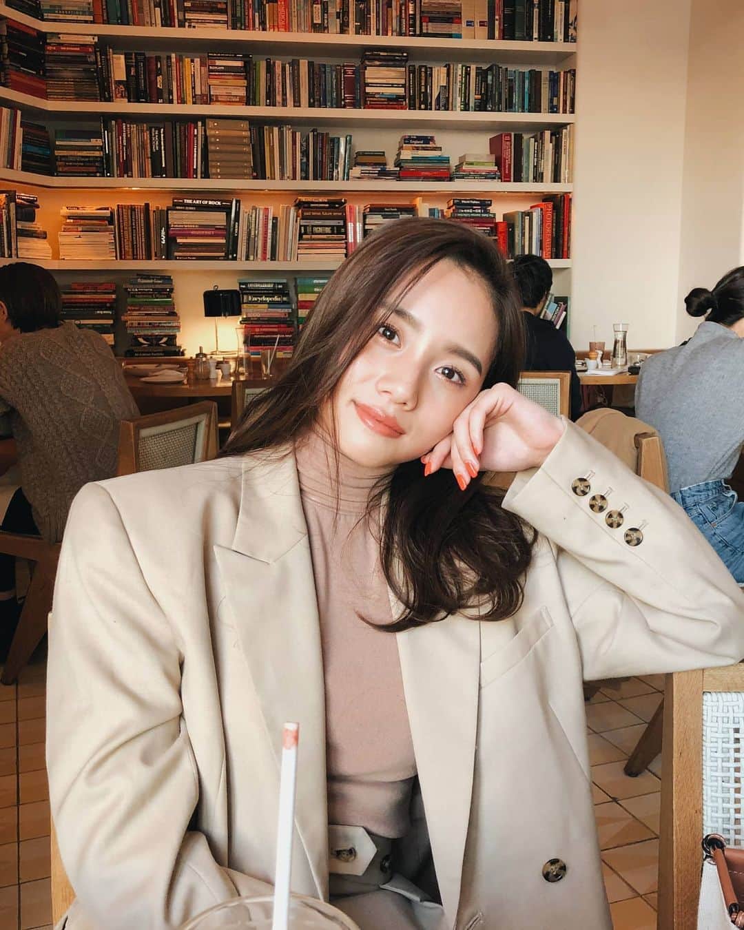 伊原葵のグルメインスタ