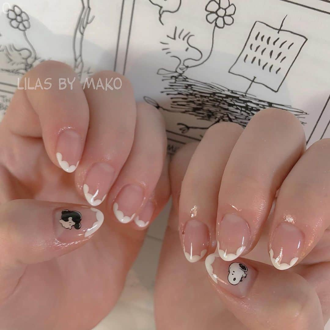 makoさんのインスタグラム写真 - (makoInstagram)「* lucy ❤︎ snoopy  イラスト事前にお知らせ下さい📢 #girlynail #ガーリーネイル #ミラーネイル #glitternail #젤네일 #젤네일아트 #젤네일전문 #フレンチガーリー #スヌーピー  #チャーリーブラウン #スヌーピーネイル #ギンガムチェック #ギンガムチェックネイル #オーダーチップ #ワイヤーネイル #ワイヤースヌーピー  #セルフネイル #스누피네일아트 #さくらんぼネイル #ちょうちょネイル #蝶々ネイル #ヴィンテージネイル #スヌーピー好きと繋がりたい #peanutshotel #ヴィンテージスヌーピー  #1950s #ネイルチップ #オーダーチップ」3月10日 22時01分 - mkxxxbaby