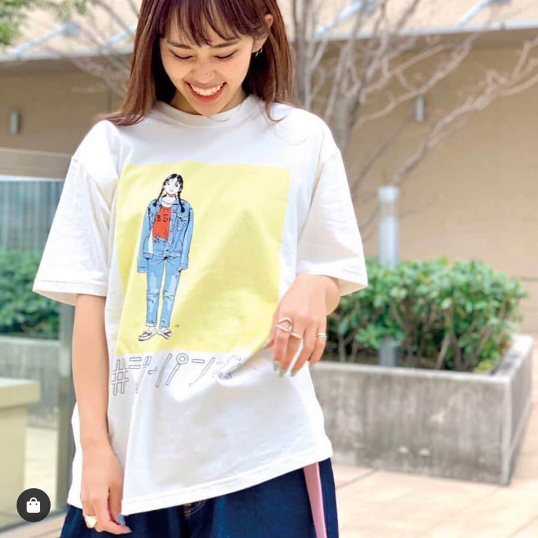 江口寿史さんのインスタグラム写真 - (江口寿史Instagram)「公式販売予約始まってます！早くも売切れるものも出てきてるみたい。買ってくれた人はどんどん着てインスタにあげてくれたらウレシイな。  #Repost @js_relume with @get_repost ・・・ ＃ジーパン女子 × 江口寿史 プリントTシャツ がいよいよ発売！！ SNSで話題の「#ジーパン女子」と漫画家・イラストレーターの江口寿史氏がコラボレーションしたプリントTシャツ。  3/11（水）より、JOURNAL STANDARD relume全店舗、オンラインストアでいよいよ発売！！ 「ストップ！！ひばりくん！」の作者としても知られる江口寿史氏が、自由におしゃれを楽しむ女子をテーマに描き下ろしたイラストは秀逸。  メンズもレディースも関係ない。 自分だけのスタイルがつくれる、自分を自由に表現できるアイテム、それがジーパン。 #ジーパン女子は、「おしゃれな女子達がEDWINのジーパンを自分らしく穿きこなす」そんなコンテンツです。 【江口寿史/エグチヒサシ】 1977年に『週刊少年ジャンプ』でギャグ漫画家としてデビュー。同年の初連載作「すすめ！！パイレーツ」や1981年〜83年の「ストップ！！ひばりくん！」が大ヒット。 ポップな画風やデザインセンスを活かし、漫画家だけでなくイラストレーションの世界でも活躍中。  @egutihisasi @eguchiworks @edwin_japan #ジーパン女子 #江口寿史 #edwin #edwinjapan #madeinjapan #gパン女子 #boyfrienddenim #boyfriendjeans」3月10日 22時20分 - egutihisasi