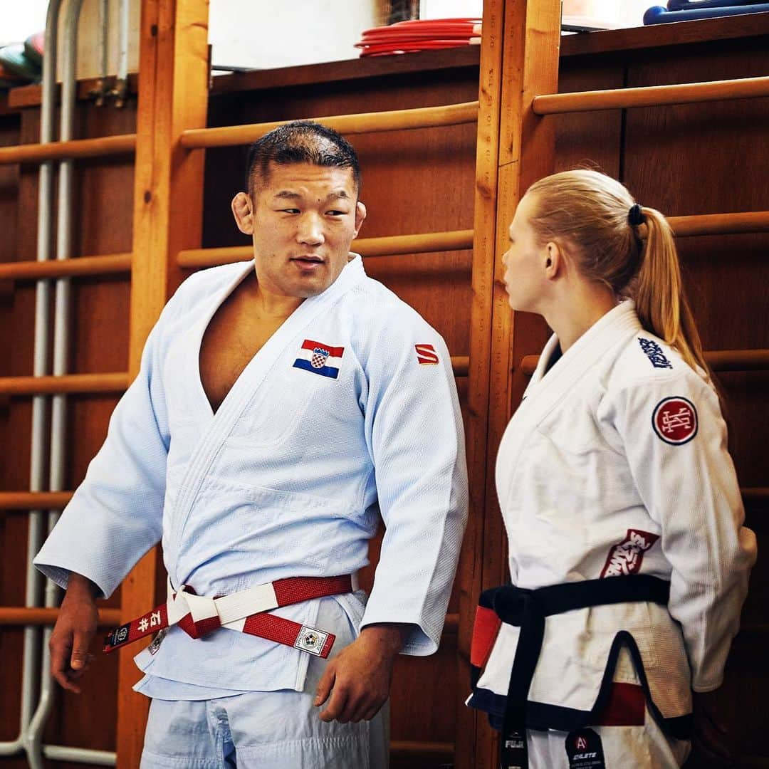 石井慧さんのインスタグラム写真 - (石井慧Instagram)「Helping each other @kmikkelsonbjj」3月10日 23時20分 - satoshiishii0141