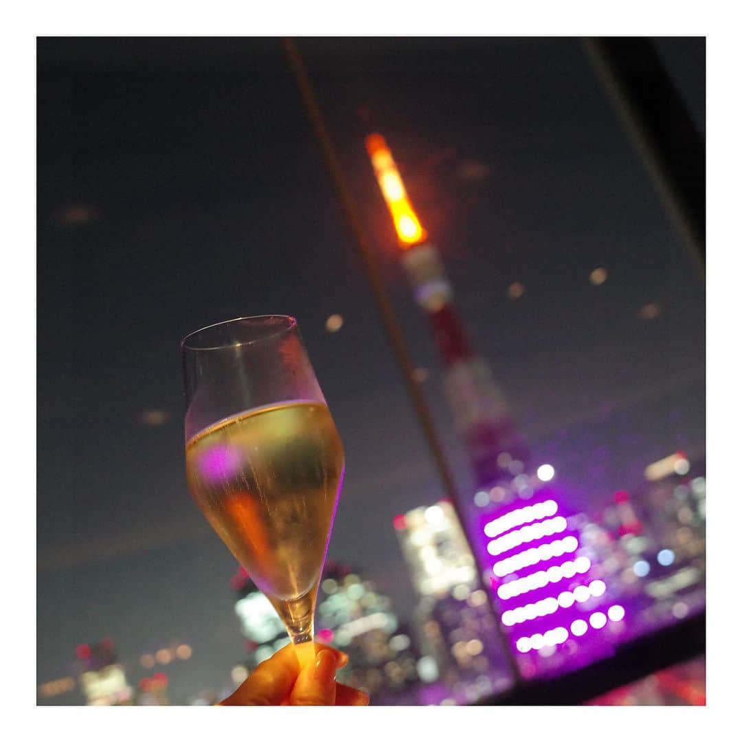 黒木晴香のインスタグラム：「310 my birthday. momありがとう♡ ——————————— #birthday #tokyotower #東京タワー #満月 #スーパームーン」