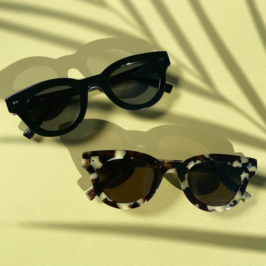 Warby Parkerのインスタグラム：「Sunny days are here, and so are our new sunglasses! Meet Spring Sun Edit, a new collection of striking silhouettes and inventive constructions ☀️ Find Tilson (pictured here!) and the rest of our latest styles in our story! 😎」