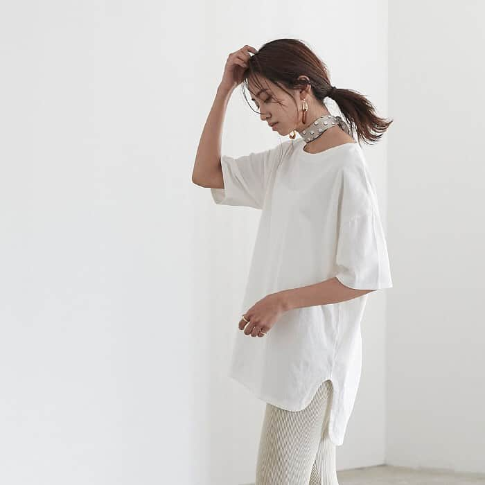 titivateさんのインスタグラム写真 - (titivateInstagram)「≪newitem≫ . #コットンカットソーロング丈Tシャツ 【5color】￥1,790+tax (AVJN0215) ◆画像をタップすると商品ページがご覧いただけます。 . . #titivate #ティティベイト #トップス #カットソー #コットンカットソー #デザイントップス #春コーデ #2020SS #ファッション #fashion #プチプラ #コーデ #ファッション通販 #onlineshop . ▼titivate(ティティベイト)はこちら▼ @titivatejp ▼ur's(ユアーズ)はこちら▼ @urs_official ▼seadress(シードレス)はこちら▼ @seadress_official」3月11日 11時01分 - titivatejp