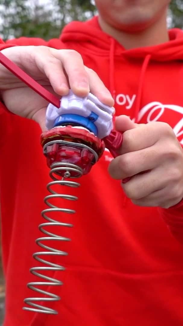 Kamiwaza Trickshotsのインスタグラム：「This is Beyblade Trickshots video.」