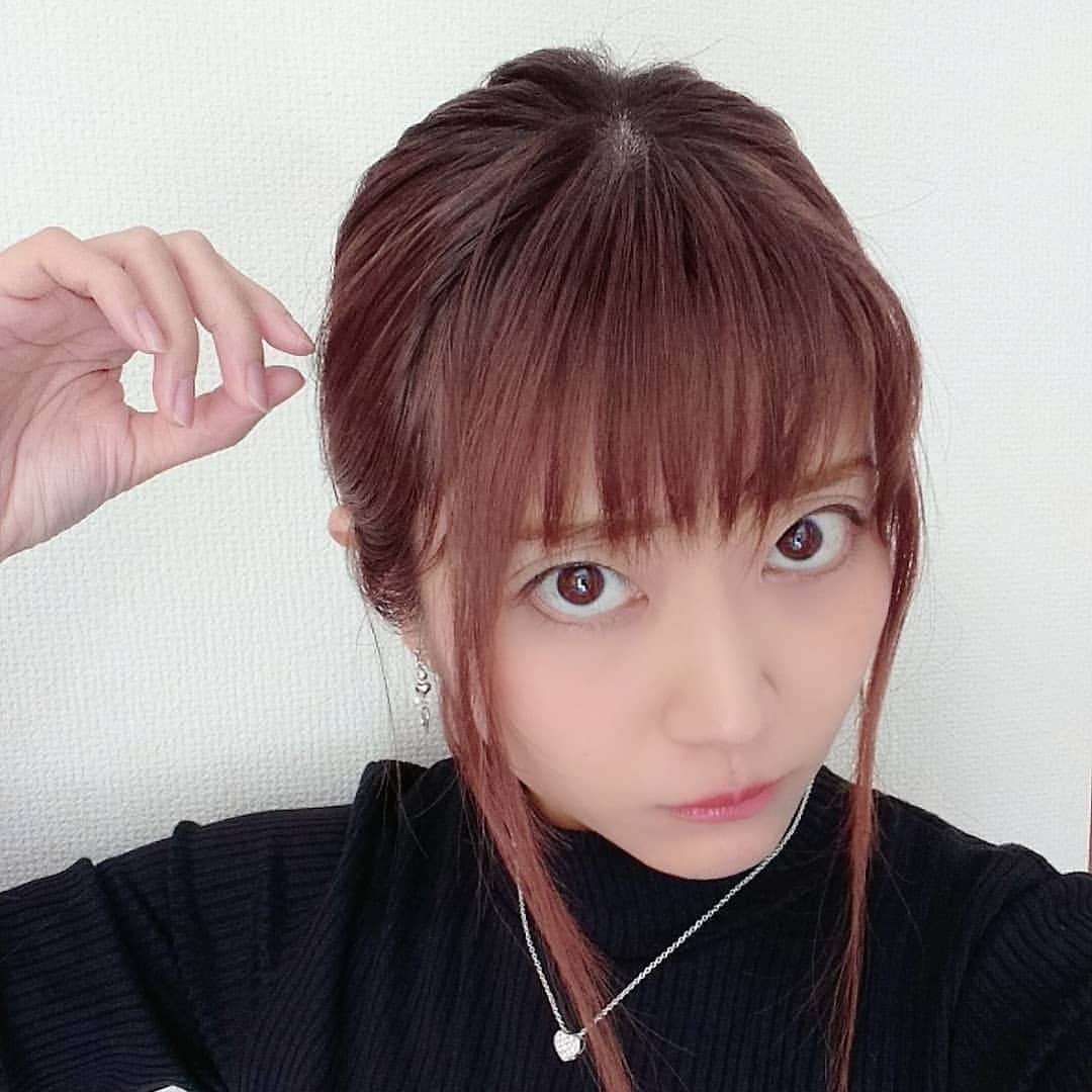 藤田昌代のインスタグラム：「まとめ髪のニュアンス出し？？なるものが上手くいった試しがない おやつれになって…になる」