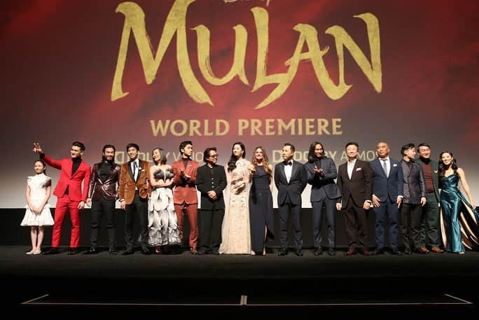 Disneyさんのインスタグラム写真 - (DisneyInstagram)「Swipe to see who brought honor to the #Mulan red carpet. See the film in theaters March 27!」3月11日 5時33分 - disney