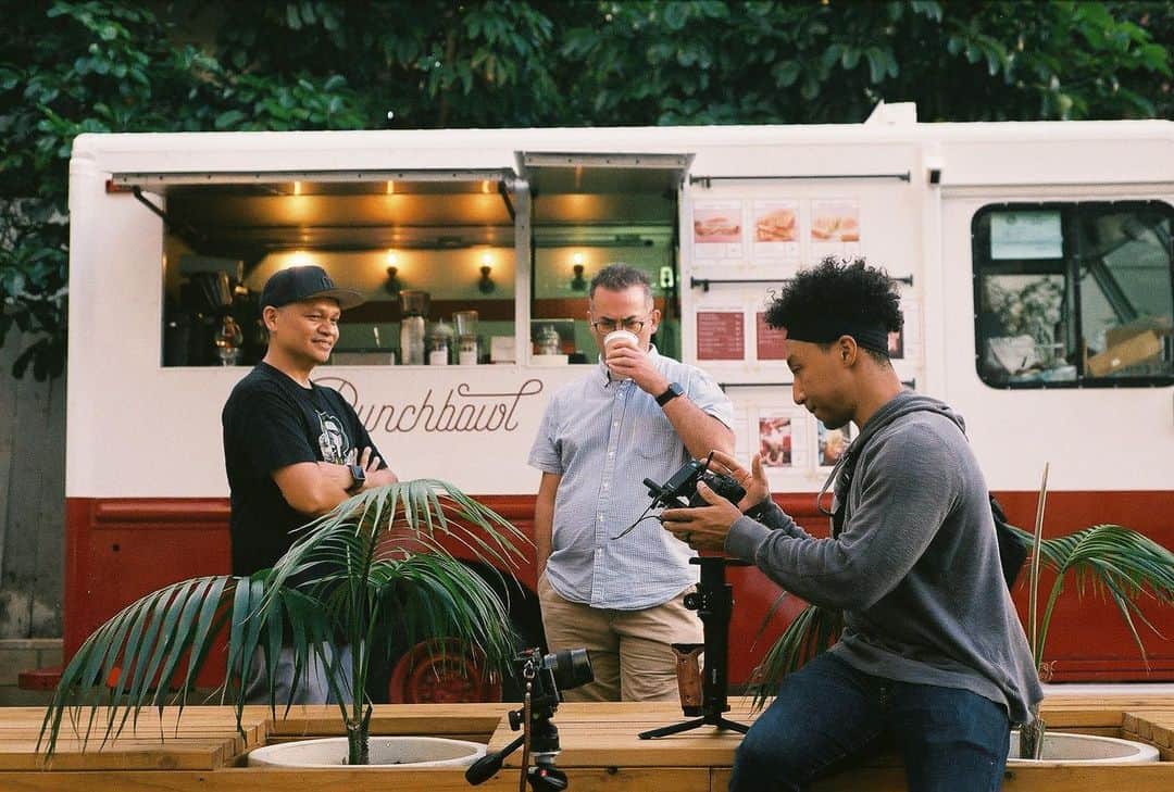 Punchbowl Coffeeのインスタグラム：「Where ideas start and become a reality☕️ #hawaii #coffee #community」