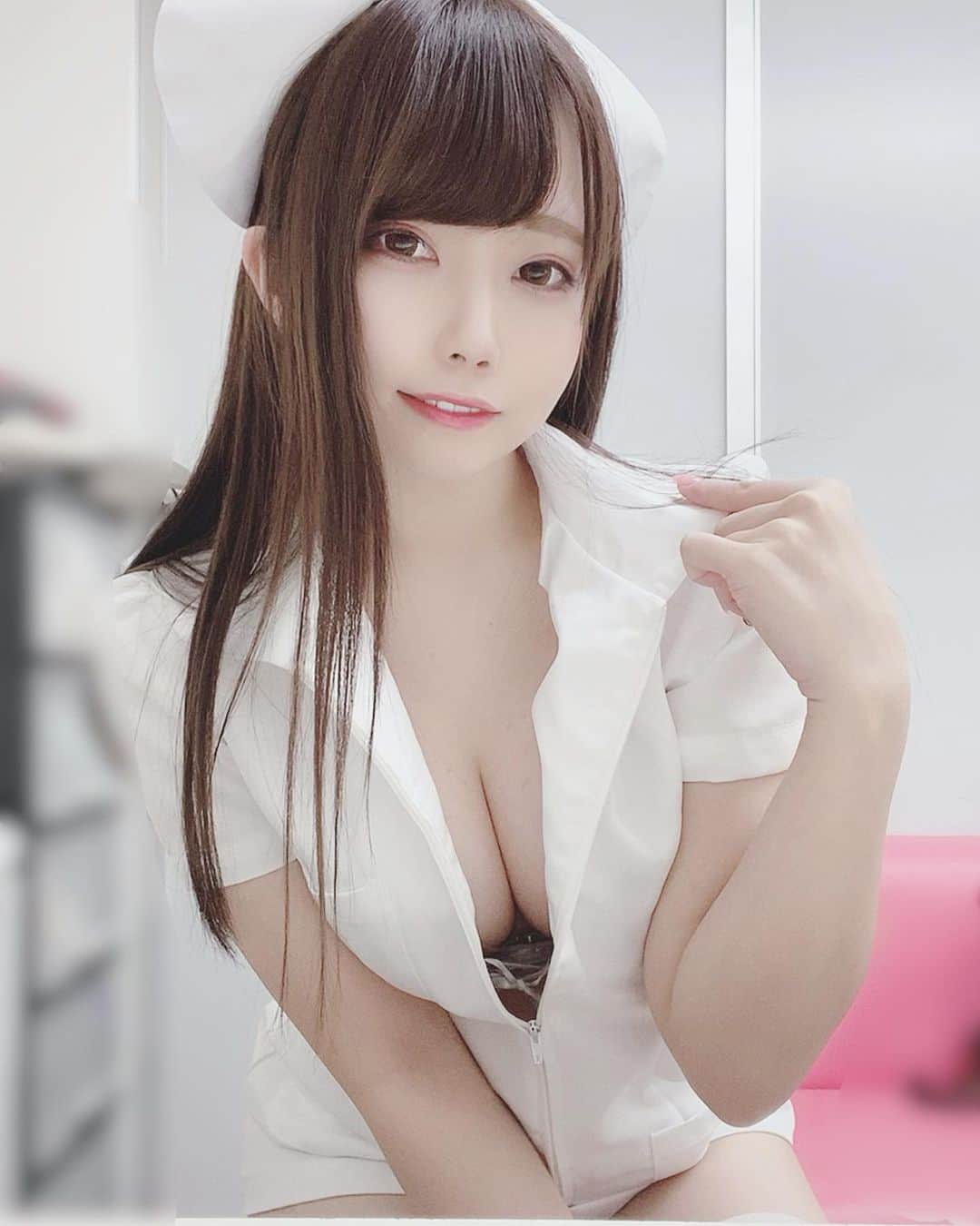 ないるさんのインスタグラム写真 - (ないるInstagram)「． お手伝い、しますね？ .  #ナース #nurse #cos  #コスプレイヤー #cosplay #cosar #selfie #インスタグラビア #portrait #beauty #japanesegirl  #日本的 #性感內衣 #性感 #japan  #glam #love #girl」3月11日 7時50分 - nairuru.i