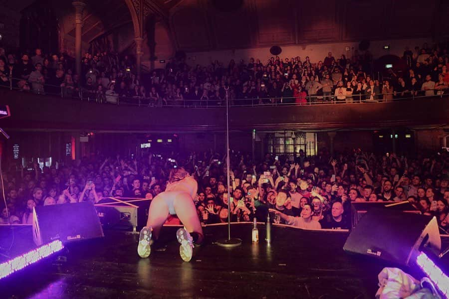 トーヴ・ローさんのインスタグラム写真 - (トーヴ・ローInstagram)「MANCHESTER WTF!? How incredible was this night!? I’m crying happy tears rn」3月11日 9時43分 - tovelo