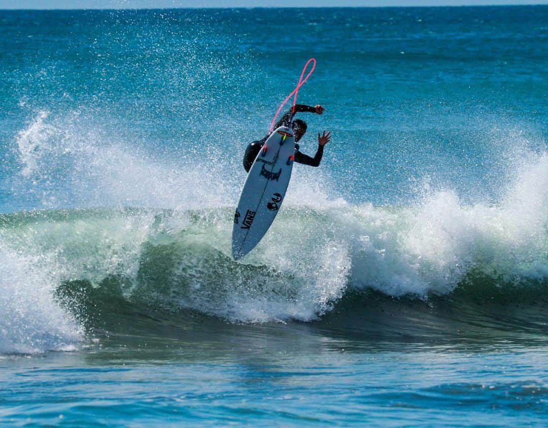 湯川正人のインスタグラム：「🦅🦅🦅 @lostsurfboardsjapan  @lostsurfboards  Driver 2.0  5'9 🎥 @junichiro_harada」