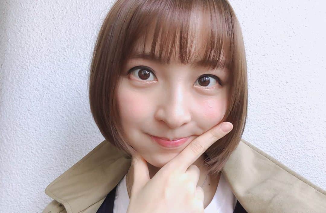篠田麻里子さんのインスタグラム写真 - (篠田麻里子Instagram)「お誕生日お祝いコメント ありがとうございました💕一つ大人になりました💪💕 いつも応援してくださる皆さん本当にありがとうございます😊 そして益々の応援これからもどうぞよろしくお願いします🥺🤲 #誕生日の日 #前髪切りました」3月11日 19時59分 - shinodamariko3
