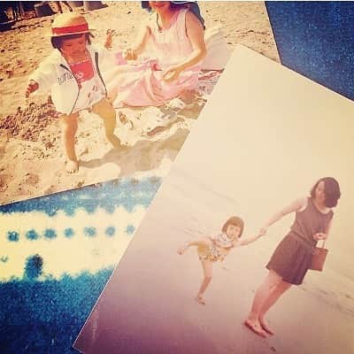 PINKYのインスタグラム：「東日本大震災から今日で９年。 . 当時、私の母は転勤先の岩手県沿岸部で暮らしていて被災し、その後しばらく仮設住宅で暮らしていました。 . 以前、母が話してくれたことで とても胸に響いたこと . 『東日本大震災は規模が大きくて、 犠牲者も大きくて、 信じられないような出来事だったから、 特別のこととして、今もこうして支援も厚いけど、  個人レベルで考えた時に、 同じように、不慮の災害や事故で、 大切なものを失った人々は沢山いるし、 この先、自分がその立場にならない保障は無い。 .  そうした時に、やはり、 まず、自分や身近な人を守ってください。  1日1日を大切に。 備えを万全に。  東日本大震災を特化しないで。と思うのです。 東日本大震災で被災した人と同じように、 同じような境遇の人達にも支援をしてください。 と思うのです。 .  あの時、世界中の多くの人達が、 被害を受けた人々のもとに心を馳せたように、 節目節目に、リセットされて、 多くの人々が、他の人々の為に、 心を馳せて繋がるということは、 とても良いことだと思いました。  あとはね、いつも思うことなんだけど、 誰も、他人事じゃなしに、 自分が当事者になった時のことを、 本気で考えてください。』 .  そして、 以前のブログにも書いた母の言葉 . 『今の自分を、  一瞬一瞬を、大事に大事に、誠実に  生きること』 .  この言葉を胸に 自分や家族を守るための備えは万全にして、 安心も心配もせず、 誠心誠意、日々を生きていこうと思います。 .  そして、亡くなられた方々のご冥福を 心からお祈りします。 .  そして、愛する人達と共に生きる 愛に溢れた毎日を過ごせることに 心から感謝します。 ・・・ ・・・ #東日本大震災 #311 #9年目」
