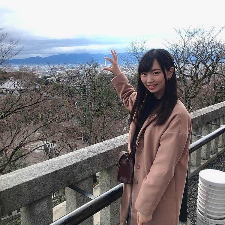 暁成実のインスタグラム：「2020.3.8.SUN ・ ・ 京都タワーつかんでみた😎✨ ・ ・ #京都タワー #清水寺 #京都人 #仮面女子候補生west #暁成実 #大阪 #アイドル #仮面女子シアター #振り返り投稿 #followｍe」