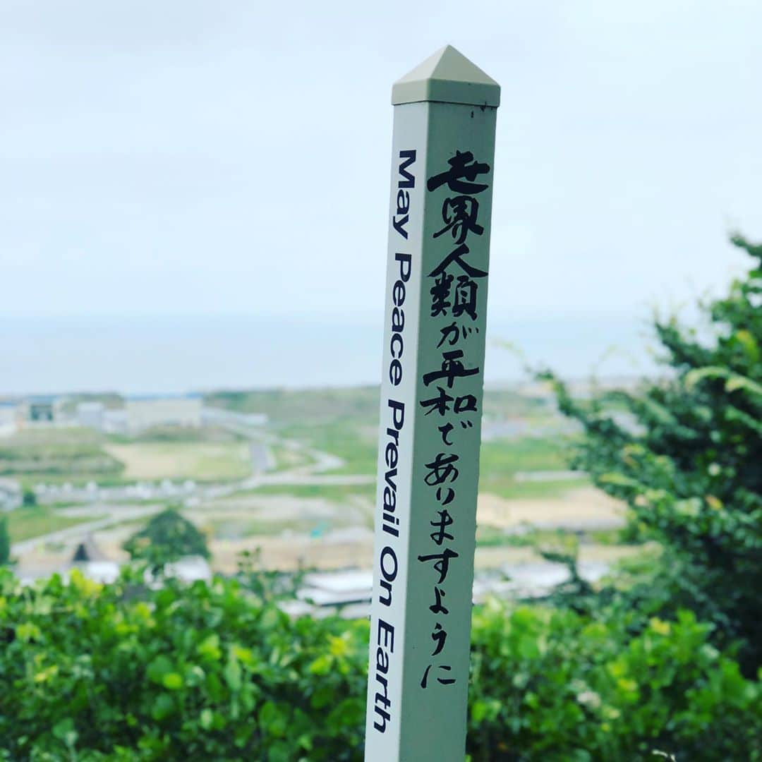 ザック・バランスキーさんのインスタグラム写真 - (ザック・バランスキーInstagram)「Never forget 3.11 Be thankful for everyday that we are blessed with. #東日本大震災を忘れない  #今ある日常に感謝 #311」3月11日 21時19分 - zackab10