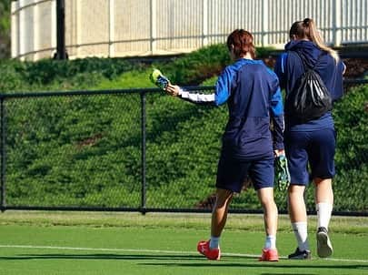 近賀ゆかりさんのインスタグラム写真 - (近賀ゆかりInstagram)「TRAINING ⚽️☀️ with @mizunofootball  今日は久しぶりに暑くなった！  #mizuno  #melbournecityfc 📸 @ayakurokawa_」3月11日 14時04分 - kingayukari2