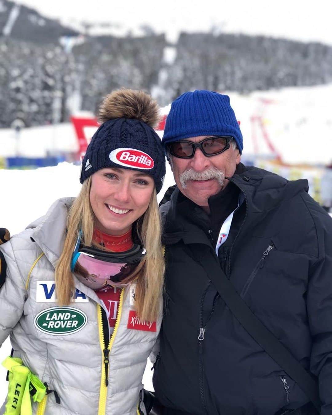 ミカエラ・シフリンのインスタグラム：「Åre, Sweden has held a special place in my heart since the beginning of my career, and it feels like the right place to rejoin my @fisalpine World Cup family and try to race again. That said, the heartbreak remains, therefore I will be limiting my interactions with the media, fans, and competitors. Please swipe right for an important message I want to share with you all. 💛」