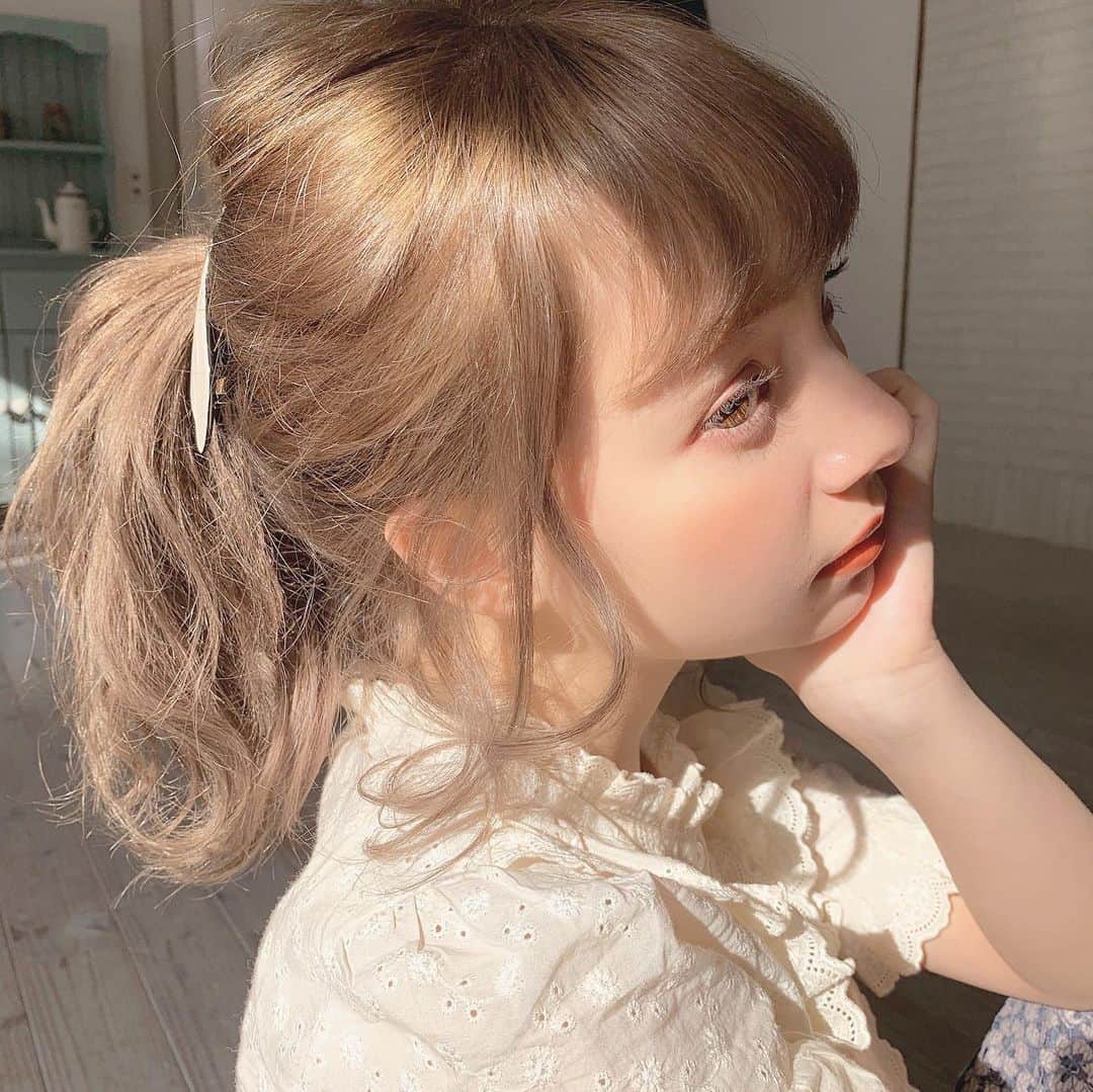 柴田あやなのインスタグラム：「今日あったかい！！最高！一生この暖かさ続いてほしい！！！ 夜にずっとあたためてたお知らせがあるよ🥰なんでしょう〜」